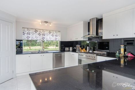 Property photo of 60 Pullen Road Hindmarsh Island SA 5214