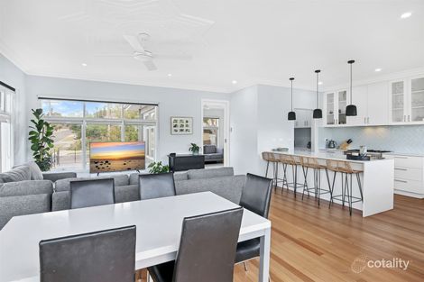 Property photo of 11 Edgecombe Street Hamlyn Heights VIC 3215