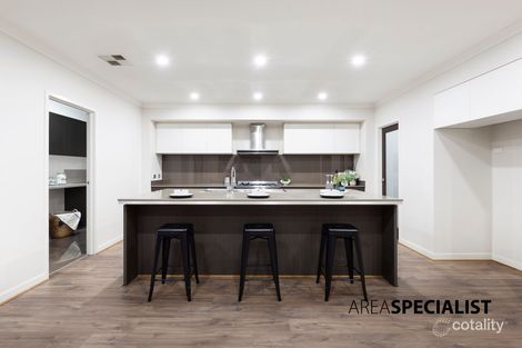 Property photo of 1 Cheval Place Clyde North VIC 3978