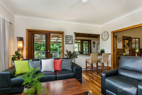 Property photo of 12 Bulgoon Crescent Ocean Shores NSW 2483