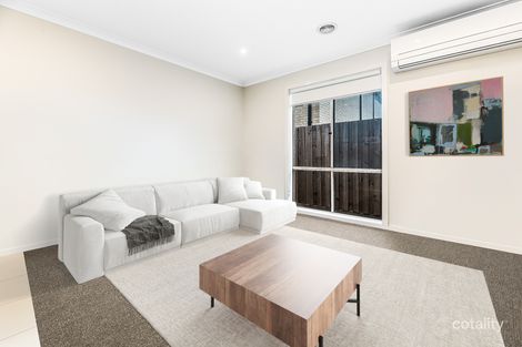 Property photo of 79 Rossiter Retreat Cranbourne North VIC 3977