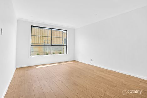 Property photo of 31 Ida Circuit Vineyard NSW 2765