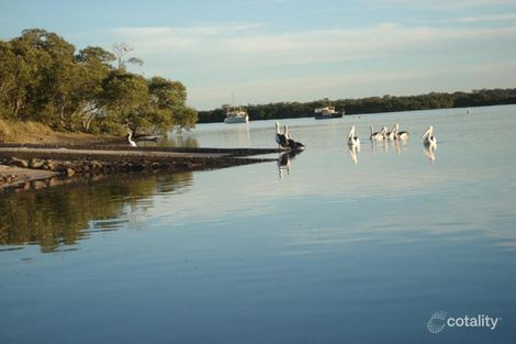 Property photo of 40 Adam Street Beachmere QLD 4510