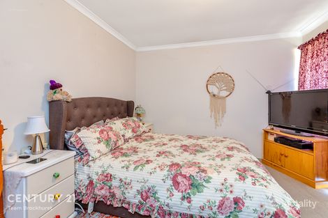 Property photo of 16 Baxter Close Huntingdale WA 6110