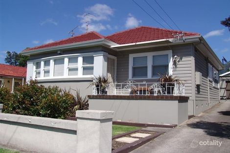 18 Gaynor Ave, Mount Ousley, NSW 2519