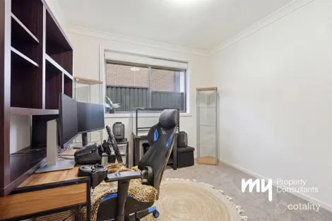 Property photo of 62 Wainwright Drive Cobbitty NSW 2570