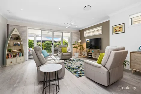 Property photo of 263/299 Napper Road Arundel QLD 4214