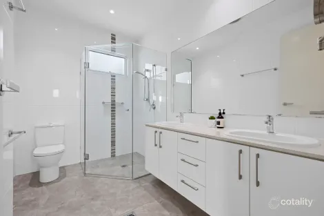 Property photo of 263/299 Napper Road Arundel QLD 4214