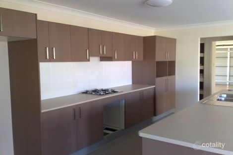Property photo of 5 Moran Close Eagleby QLD 4207