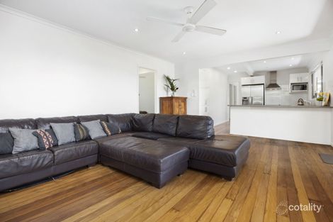 Property photo of 19 Illaroo Street Palm Beach QLD 4221