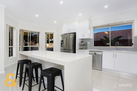 Property photo of 10 Vela Place Roxburgh Park VIC 3064
