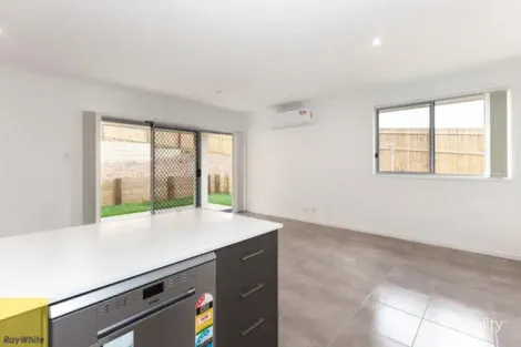 Property photo of 13 Dawson Place Brassall QLD 4305