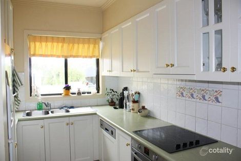 Property photo of 18 Poinciana Crescent Bundall QLD 4217