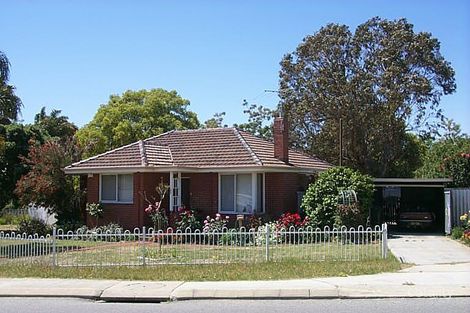 202 Healy Rd, Hamilton Hill, WA 6163