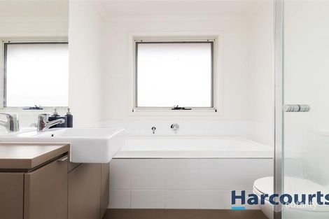 Property photo of 24 Ellis Park Avenue Mulgrave VIC 3170