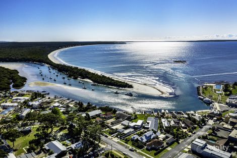 Property photo of 12 Admiralty Crescent Huskisson NSW 2540