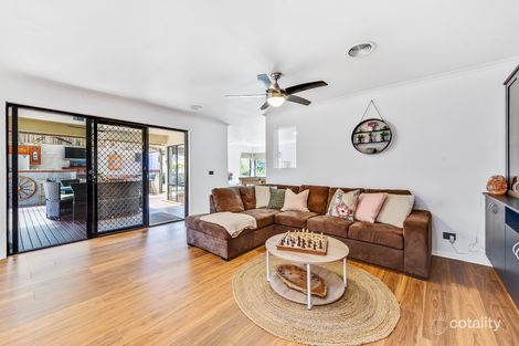 Property photo of 25 Fieldstone Boulevard Beaconsfield VIC 3807