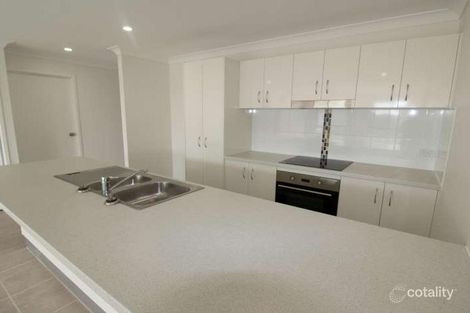 Property photo of 15 Speargrass Parade Mount Low QLD 4818
