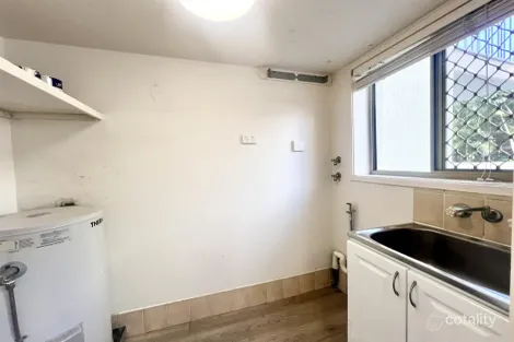 Property photo of 2/8-10 Peak Avenue Main Beach QLD 4217