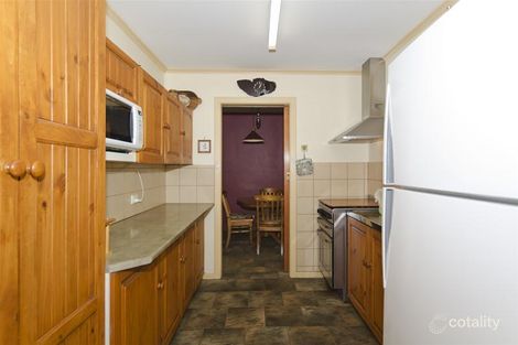 Property photo of 24 McKinna Road Christie Downs SA 5164