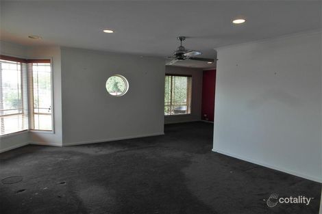Property photo of 44 Homestead Drive St Albans Park VIC 3219