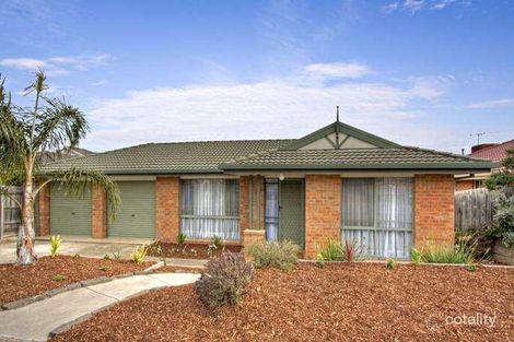 19 Sandalwood Dr, Narre Warren, VIC 3805