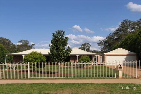 1 Kuhls Rd, Highfields, QLD 4352