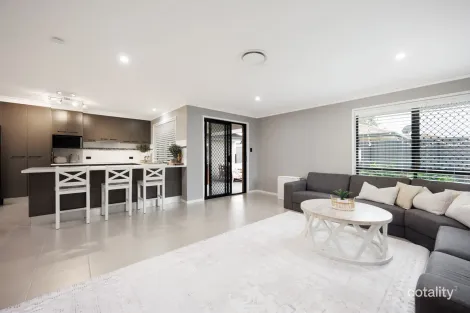 Property photo of 18 Dillon Avenue Augustine Heights QLD 4300