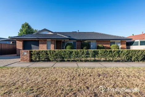 386a Lawrence St, West Wodonga, VIC 3690