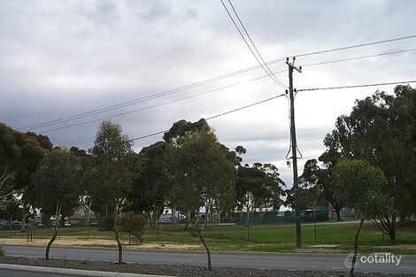 2 Kelvin Rd, Maddington, WA 6109