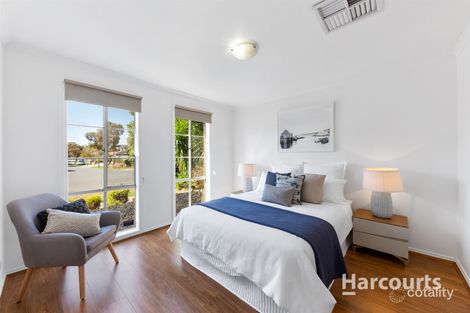 Property photo of 10 Dunbarrim Avenue Cairnlea VIC 3023