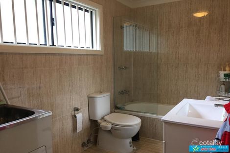 Property photo of 33 Quest Avenue Carramar NSW 2163