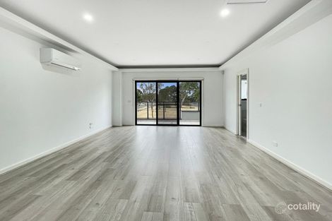 Property photo of 2/12 Northside Drive Wollert VIC 3750