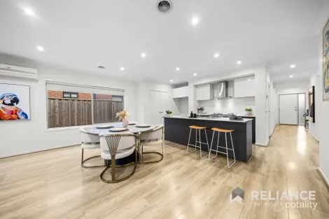 Property photo of 11 Maintop Way Tarneit VIC 3029