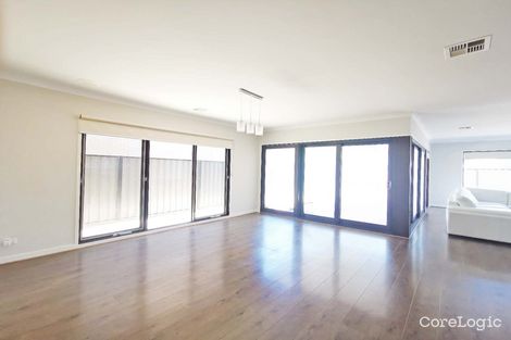 Property photo of 21 Littlecroft Street Point Cook VIC 3030