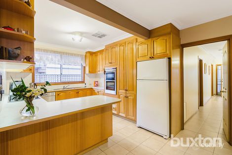 Property photo of 8 McClure Road Dingley Village VIC 3172