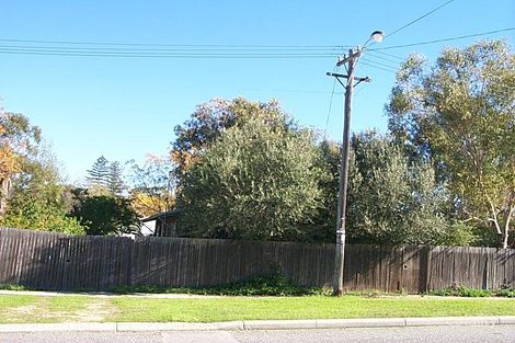 33 Trusting Lane, White Gum Valley, WA 6162