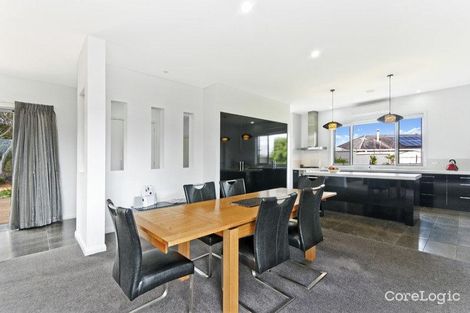 Property photo of 7 St James Place Hamilton VIC 3300