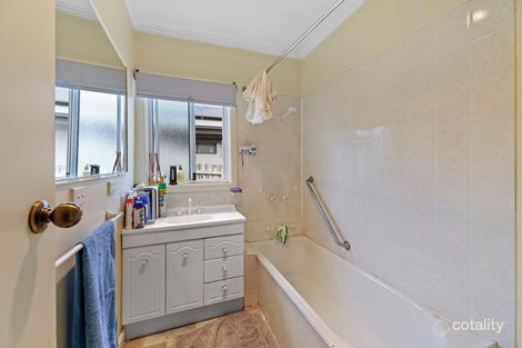 Property photo of 16 Longwarry Road Drouin VIC 3818