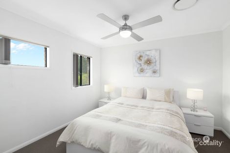 Property photo of 30 Lichfield Place Parkinson QLD 4115