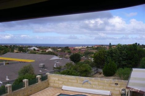 Property photo of 33 Seapeak Road Ocean Reef WA 6027