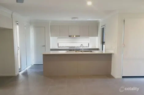 Property photo of 7 Trevorrow Way Ripley QLD 4306