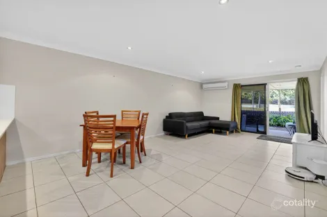 Property photo of 2/19 Raymont Crescent Gatton QLD 4343