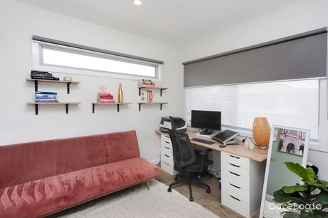Property photo of 27 Paproth Grove Altona North VIC 3025