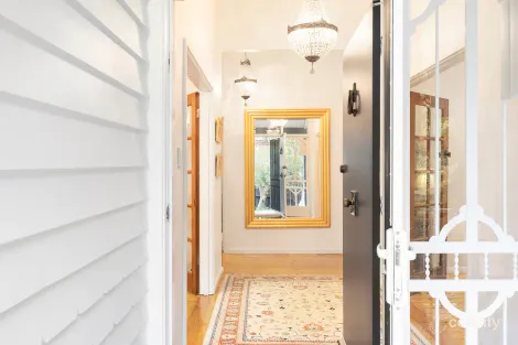 Property photo of 11 Sherwood Road Ivanhoe VIC 3079