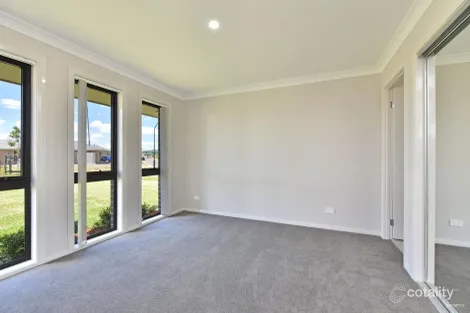 Property photo of 9 Oakvale Street Cliftleigh NSW 2321