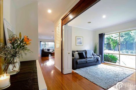 Property photo of 4 Lena Court Berwick VIC 3806