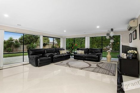 Property photo of 31 Langbourne Drive Narre Warren South VIC 3805