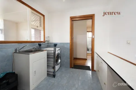 Property photo of 15 Thorne Street Upper Burnie TAS 7320