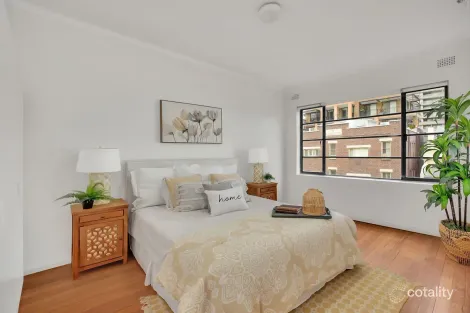 Property photo of 19/10C Challis Avenue Potts Point NSW 2011